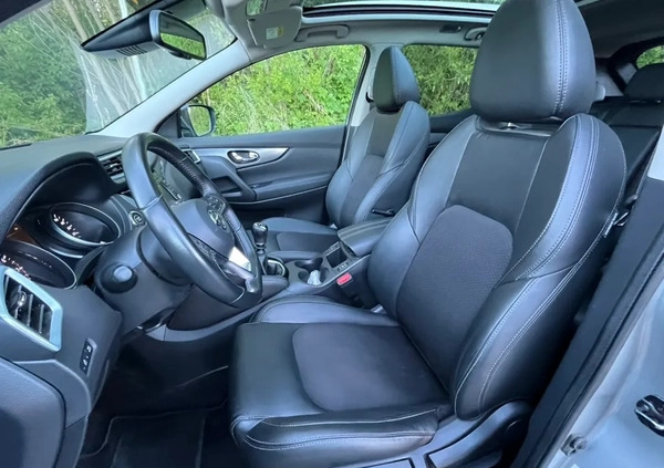 Nissan Qashqai cena 79900 przebieg: 92000, rok produkcji 2019 z Lipsko małe 781